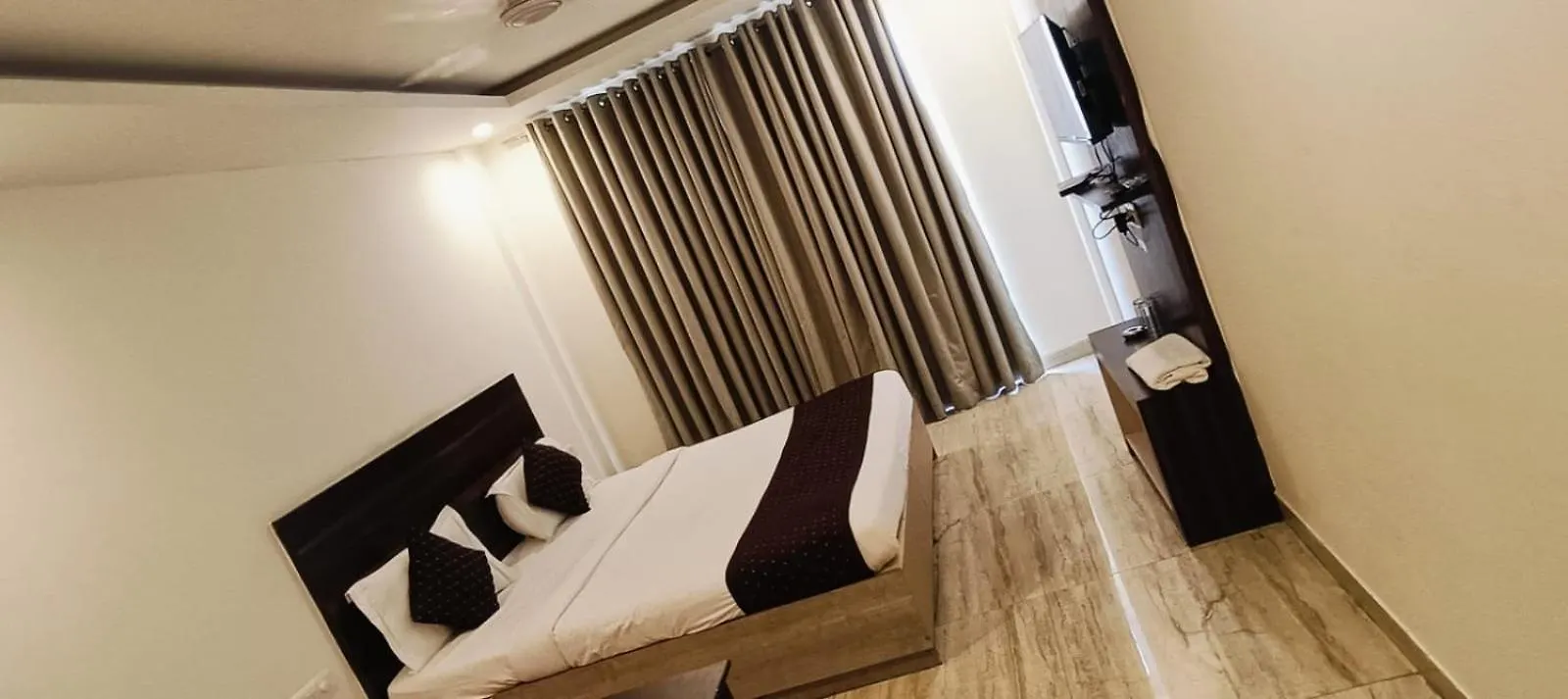 Hotel Embassy International New Delhi