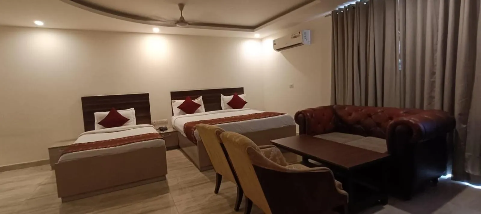Hotel Embassy International New Delhi