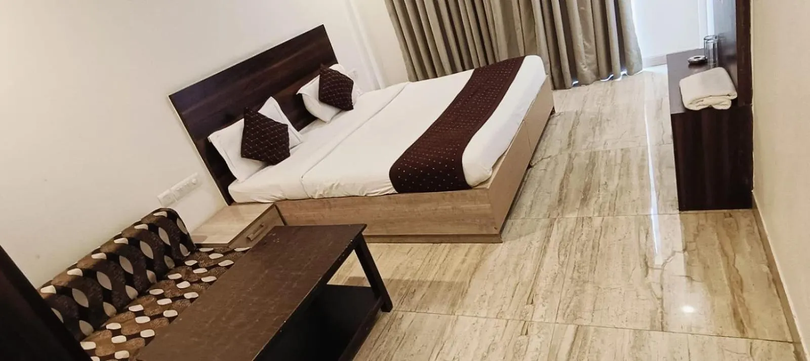 Hotel Embassy International New Delhi