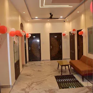 **** Hotel Ganga Sparsh India